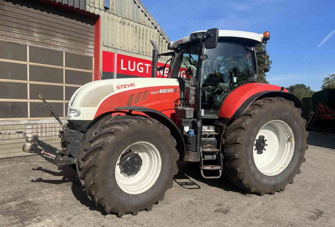 Steyr CVT 6230 Tractoren - Tractor: foto 3 Steyr CVT 6230 Tractoren - Tractor: foto 3
