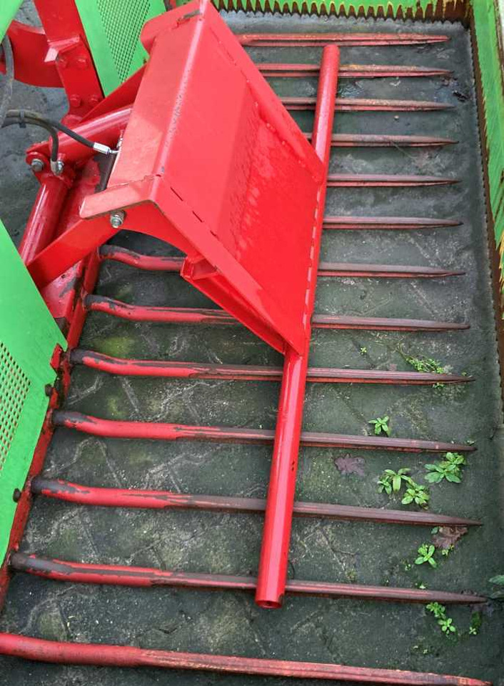 Strautmann HQ 3800 kuilsnijder voermachines - Equipo para silos: foto 3 Strautmann HQ 3800 kuilsnijder voermachines - Equipo para silos: foto 3