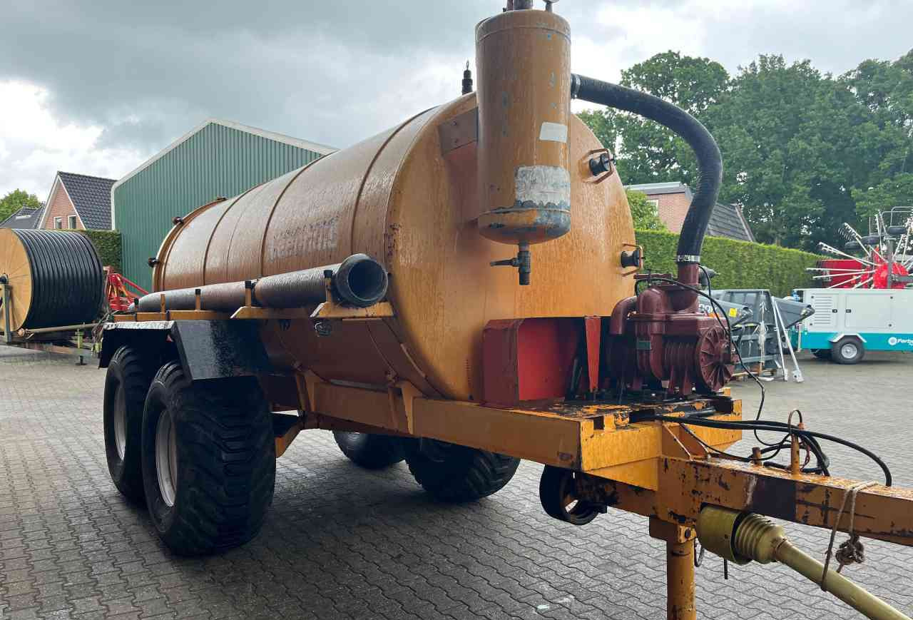 Veenhuis 8000 liter tank mestverwerking tank watertank - Cuba de purín: foto 4 Veenhuis 8000 liter tank mestverwerking tank watertank - Cuba de purín: foto 4