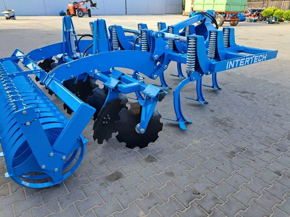 Agregat bezorkowy INTER-TECH 3.0m wał daszkowy 600 OD RĘKI - Cultivador: foto 3 Agregat bezorkowy INTER-TECH 3.0m wał daszkowy 600 OD RĘKI - Cultivador: foto 3