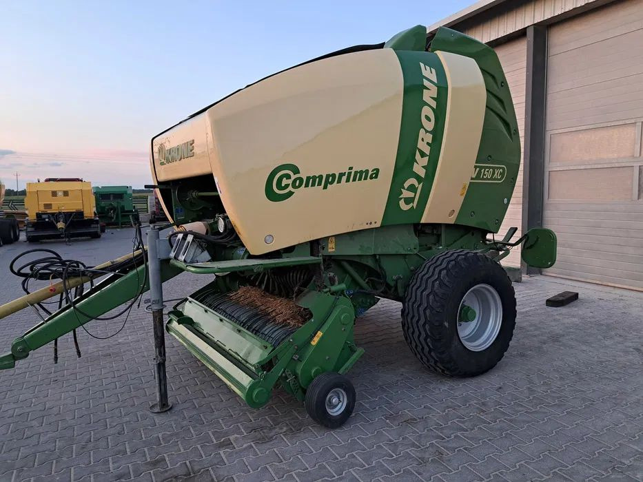 Prasa rolująca Krone Comprima 150XC - Rotoempacadora: foto 4 Prasa rolująca Krone Comprima 150XC - Rotoempacadora: foto 4