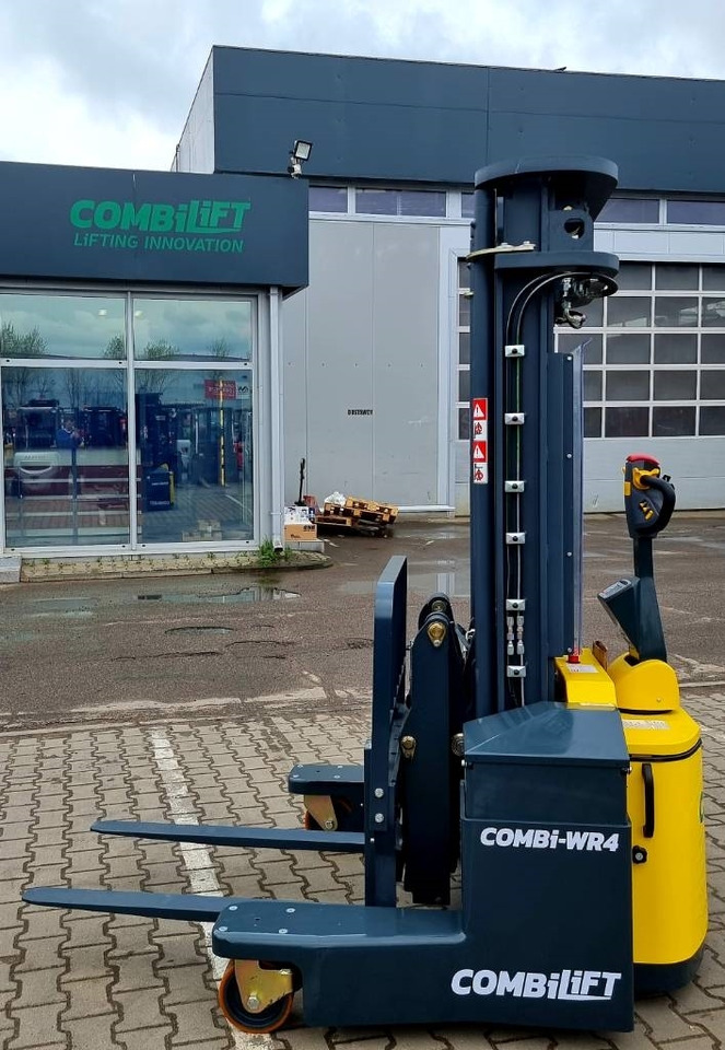 Aisle-Master WR4 - BRAND NEW on stock ! - Carretilla de 4 vías: foto 3 Aisle-Master WR4 - BRAND NEW on stock ! - Carretilla de 4 vías: foto 3