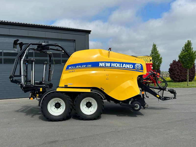 Leasing de New Holland Rollbaler 135 Ultra New Holland Rollbaler 135 Ultra: foto 10