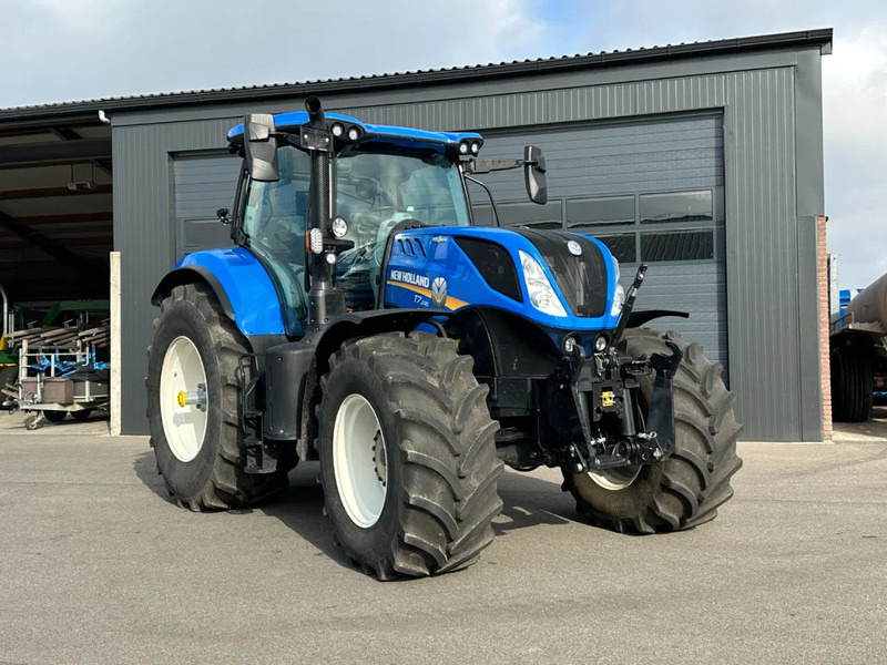 New Holland T7.245 Autocommand Stage 5 - Tractor: foto 3 New Holland T7.245 Autocommand Stage 5 - Tractor: foto 3