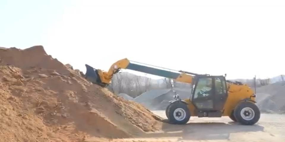 New Backhoe loader MAXUS Новий екскаватор-навантажувач MAXUS YC4A105Z-T20 YC4A105Z-T20 - Manipulador telescópico: foto 1 New Backhoe loader MAXUS Новий екскаватор-навантажувач MAXUS YC4A105Z-T20 YC4A105Z-T20 - Manipulador telescópico: foto 1