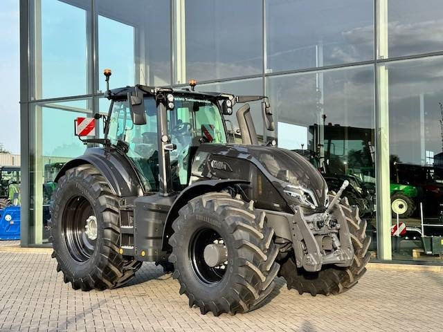 Valtra Q225 Alle opties! ook twintrac! - Tractor: foto 2 Valtra Q225 Alle opties! ook twintrac! - Tractor: foto 2