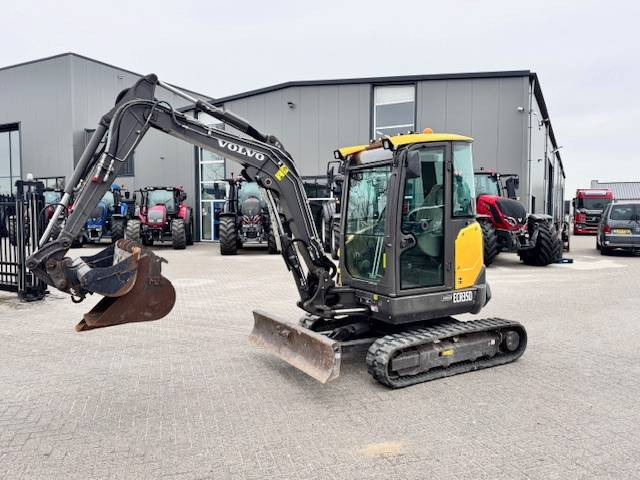 Volvo ECR35D, minikraan, 3.5 ton - Miniexcavadora: foto 1 Volvo ECR35D, minikraan, 3.5 ton - Miniexcavadora: foto 1