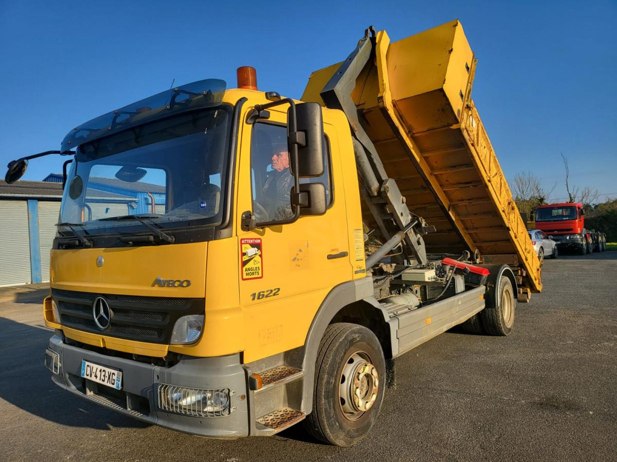 Mercedes Atego 1622 - Camión multibasculante: foto 3 Mercedes Atego 1622 - Camión multibasculante: foto 3