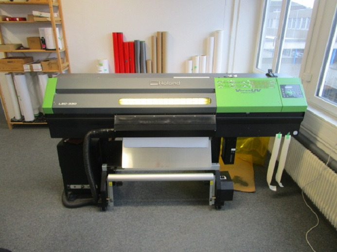 DRUCK- UND SCHNEID-MASCHINE ROLAND LEC-330 - Máquina de corte de papel: foto 1 DRUCK- UND SCHNEID-MASCHINE ROLAND LEC-330 - Máquina de corte de papel: foto 1