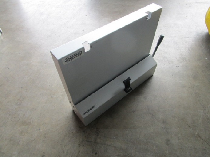 TISCH-PLATTENABKANTGERÄT G2.090.9051/02 FÜR SM 52 - Máquina de impresión: foto 1 TISCH-PLATTENABKANTGERÄT G2.090.9051/02 FÜR SM 52 - Máquina de impresión: foto 1