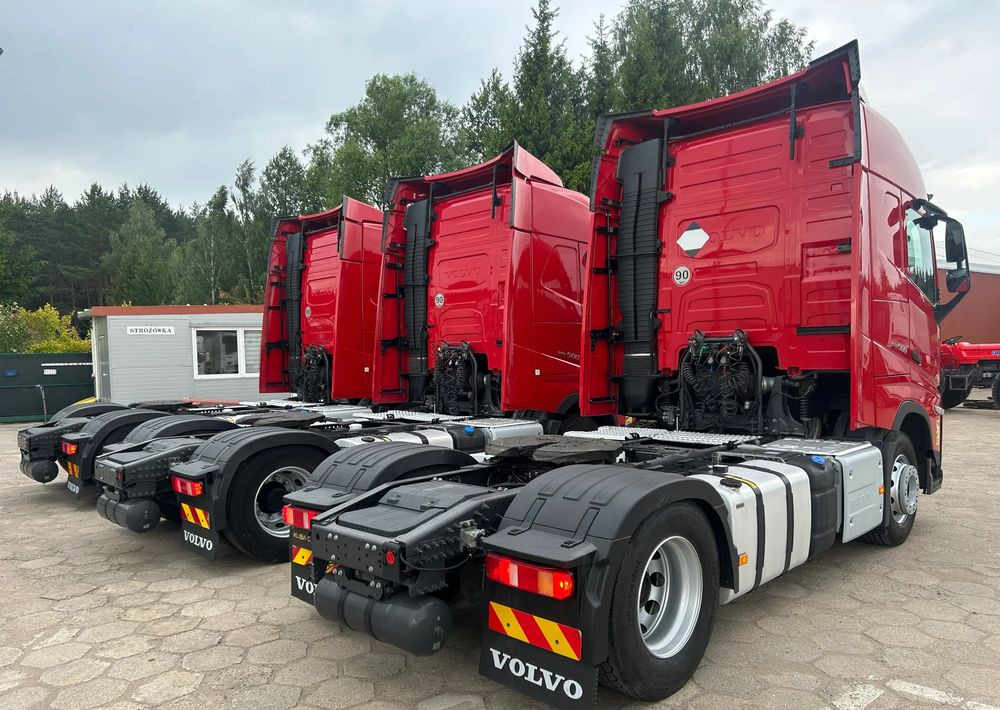 Volvo FH 500 I-SAVE / KLIMA POSTOJOWA / STANDARD / 3 SZTUKI !! - Cabeza tractora: foto 5 Volvo FH 500 I-SAVE / KLIMA POSTOJOWA / STANDARD / 3 SZTUKI !! - Cabeza tractora: foto 5