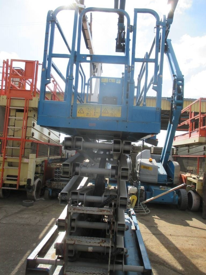 Plataforma de tijeras Genie GS 4047: foto 7