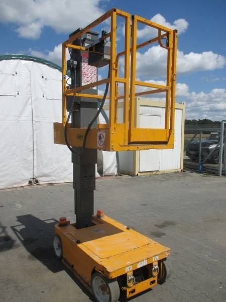 SkyJack SJ 12 - Plataforma de mástil vertical: foto 4 SkyJack SJ 12 - Plataforma de mástil vertical: foto 4