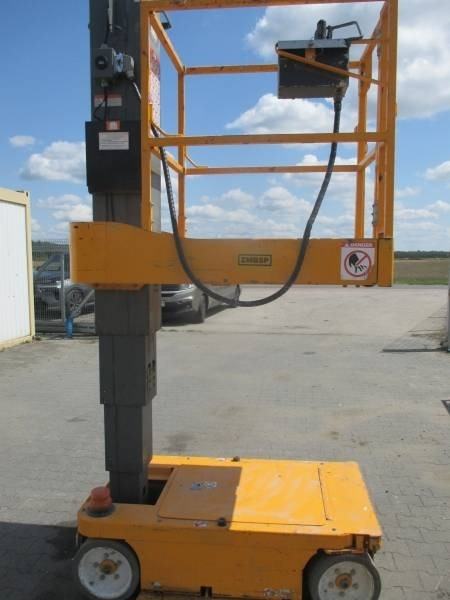 SkyJack SJ 12 - Plataforma de mástil vertical: foto 5 SkyJack SJ 12 - Plataforma de mástil vertical: foto 5