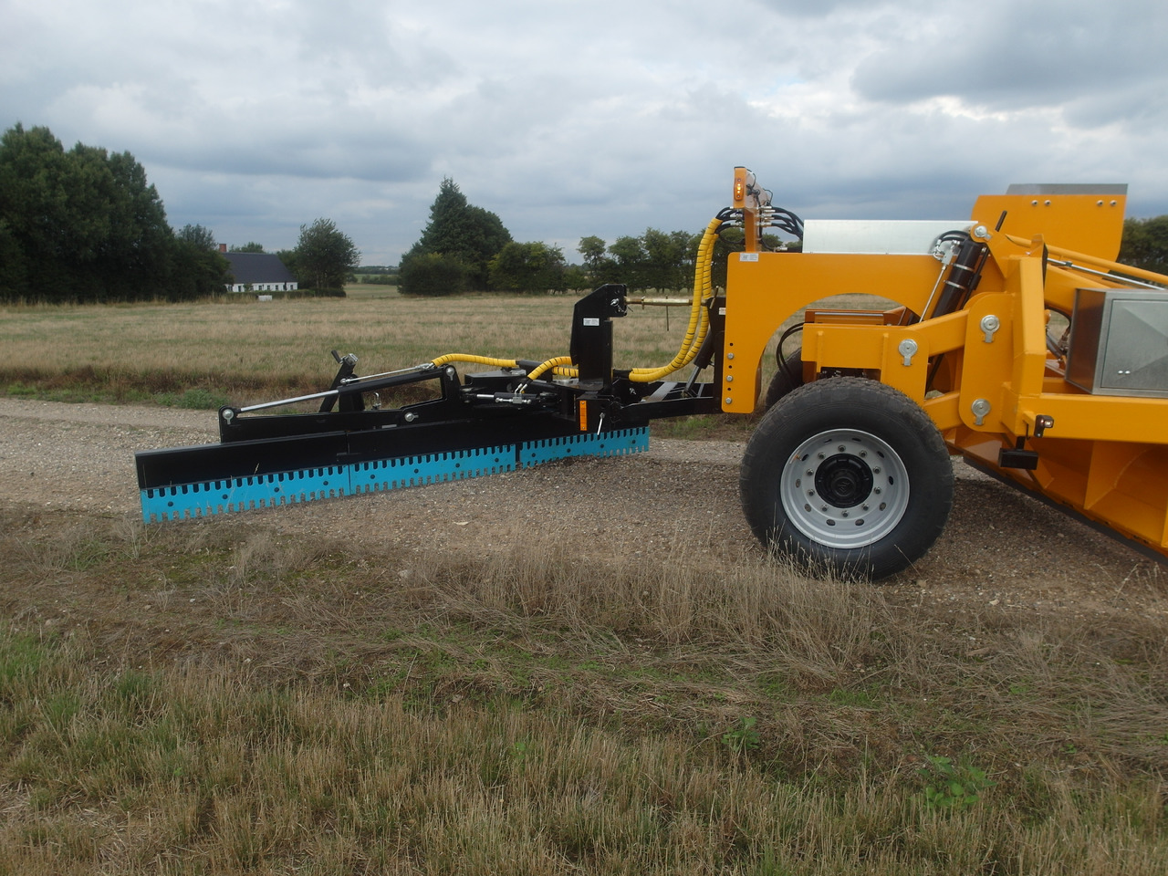 GST 2550 Gravel road tractor Grader - Grader: foto 4 GST 2550 Gravel road tractor Grader - Grader: foto 4