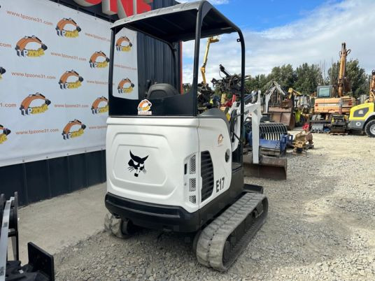 Bobcat E17 à 14500 € HT - Miniexcavadora: foto 3 Bobcat E17 à 14500 € HT - Miniexcavadora: foto 3