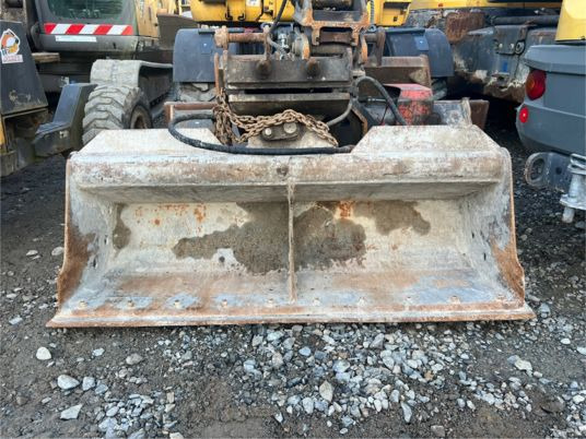 Godet de curage tilt Mecalac - Cazo para excavadora: foto 4 Godet de curage tilt Mecalac - Cazo para excavadora: foto 4