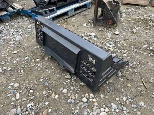 Godet râteau pour minichargeur - Cazo: foto 4 Godet râteau pour minichargeur - Cazo: foto 4