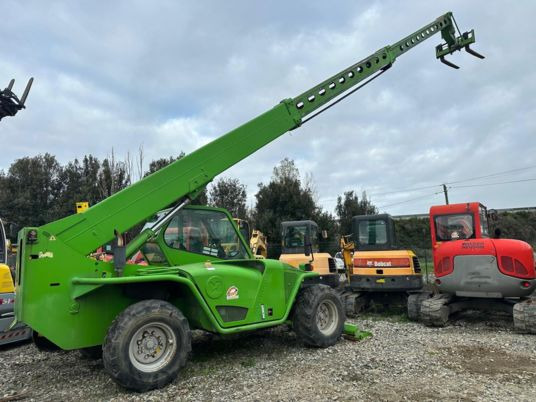 Merlo P40.14K à 21500 € HT - Manipulador telescópico: foto 1 Merlo P40.14K à 21500 € HT - Manipulador telescópico: foto 1