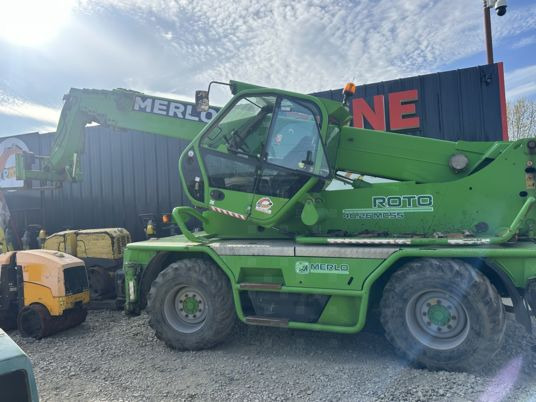 Merlo ROTO 40.26 MCSS à 99500 € HT - Manipulador telescópico: foto 1 Merlo ROTO 40.26 MCSS à 99500 € HT - Manipulador telescópico: foto 1