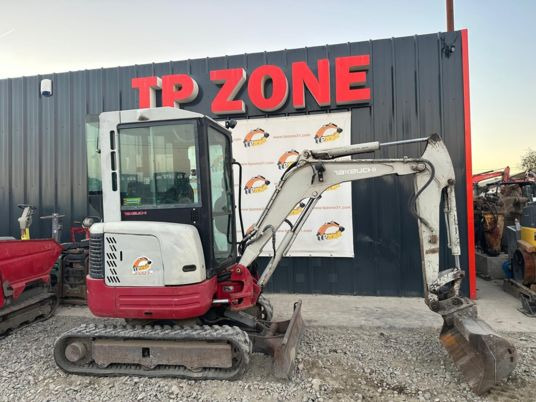 Miniexcavadora Takeuchi TB23R Cabine à 17 500 € HT: foto 19 Miniexcavadora Takeuchi TB23R Cabine à 17 500 € HT: foto 19