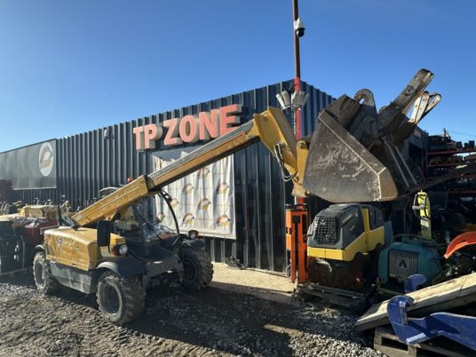 Terex TELELIFT 2506 à 21 500 € HT - Manipulador telescópico: foto 1 Terex TELELIFT 2506 à 21 500 € HT - Manipulador telescópico: foto 1