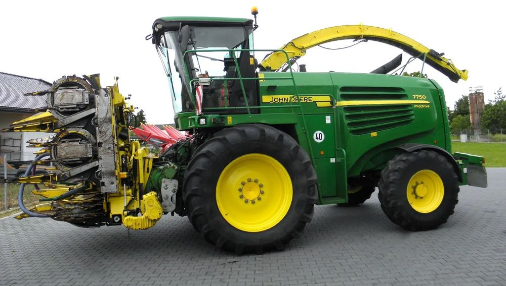 John Deere 7750 ProDrive 2008 Rok, +Kemper 375, +podbieracz do traw, Nie Malowany, Stan Bardzo Dobry - Cosechadora de forraje: foto 2 John Deere 7750 ProDrive 2008 Rok, +Kemper 375, +podbieracz do traw, Nie Malowany, Stan Bardzo Dobry - Cosechadora de forraje: foto 2