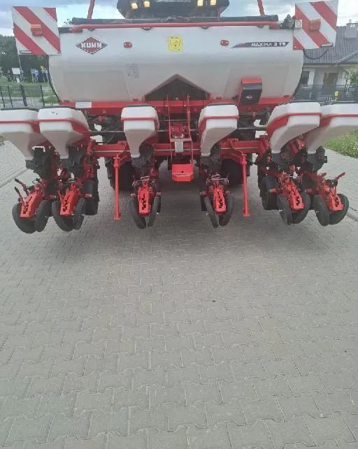Kuhn Maxima 3 TS 2021 Rok , Stan Idealny - Sembradora: foto 2 Kuhn Maxima 3 TS 2021 Rok , Stan Idealny - Sembradora: foto 2