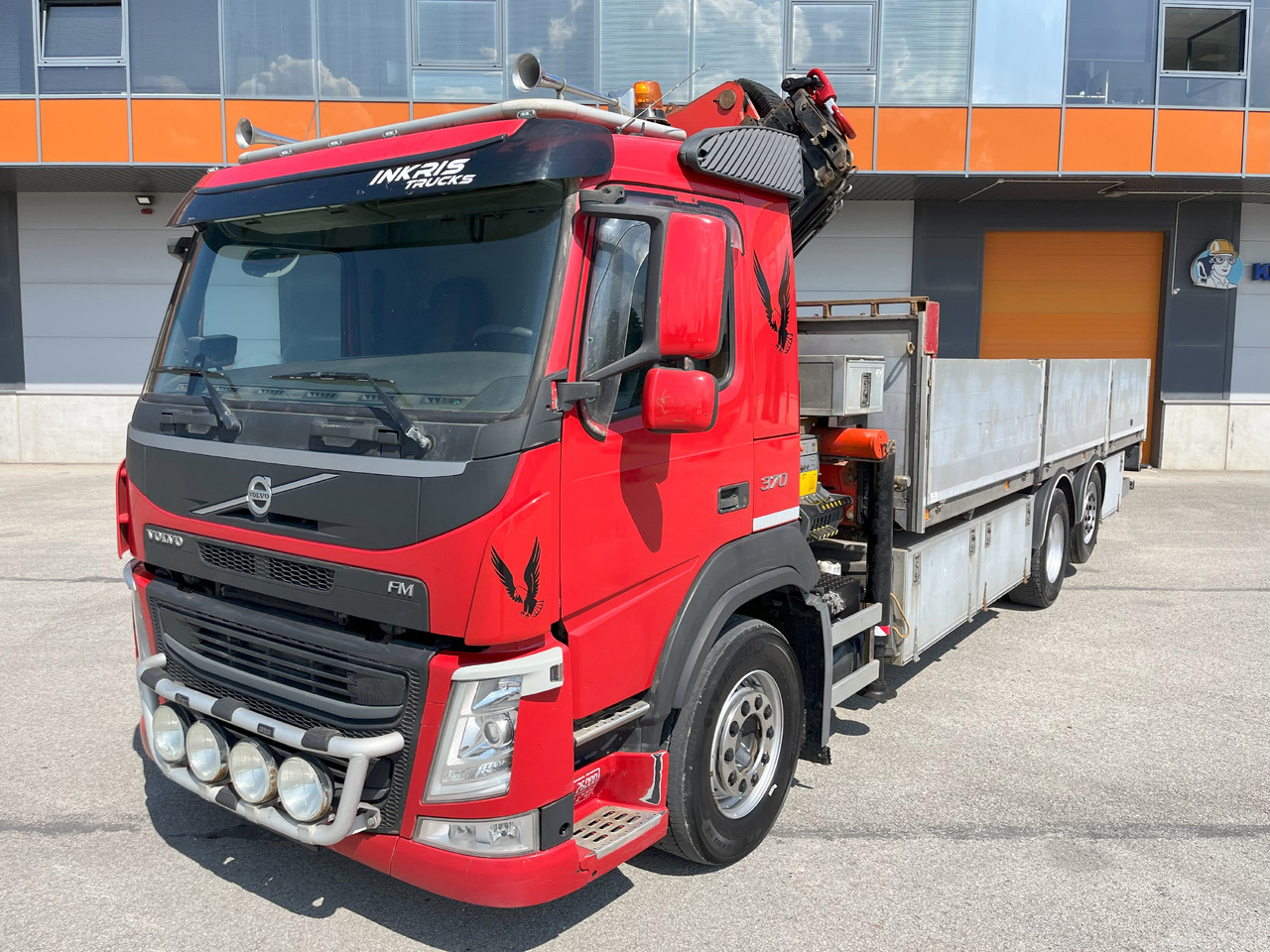 Volvo FM370 6X2 EURO6 + CRANE PALFINGER PK23001EH - Camión grúa: foto 4 Volvo FM370 6X2 EURO6 + CRANE PALFINGER PK23001EH - Camión grúa: foto 4