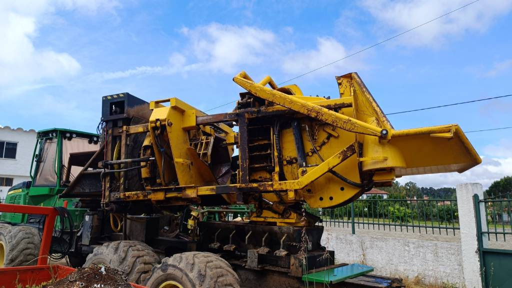 John Deere SB60 - Herramienta/ Equipo: foto 3 John Deere SB60 - Herramienta/ Equipo: foto 3