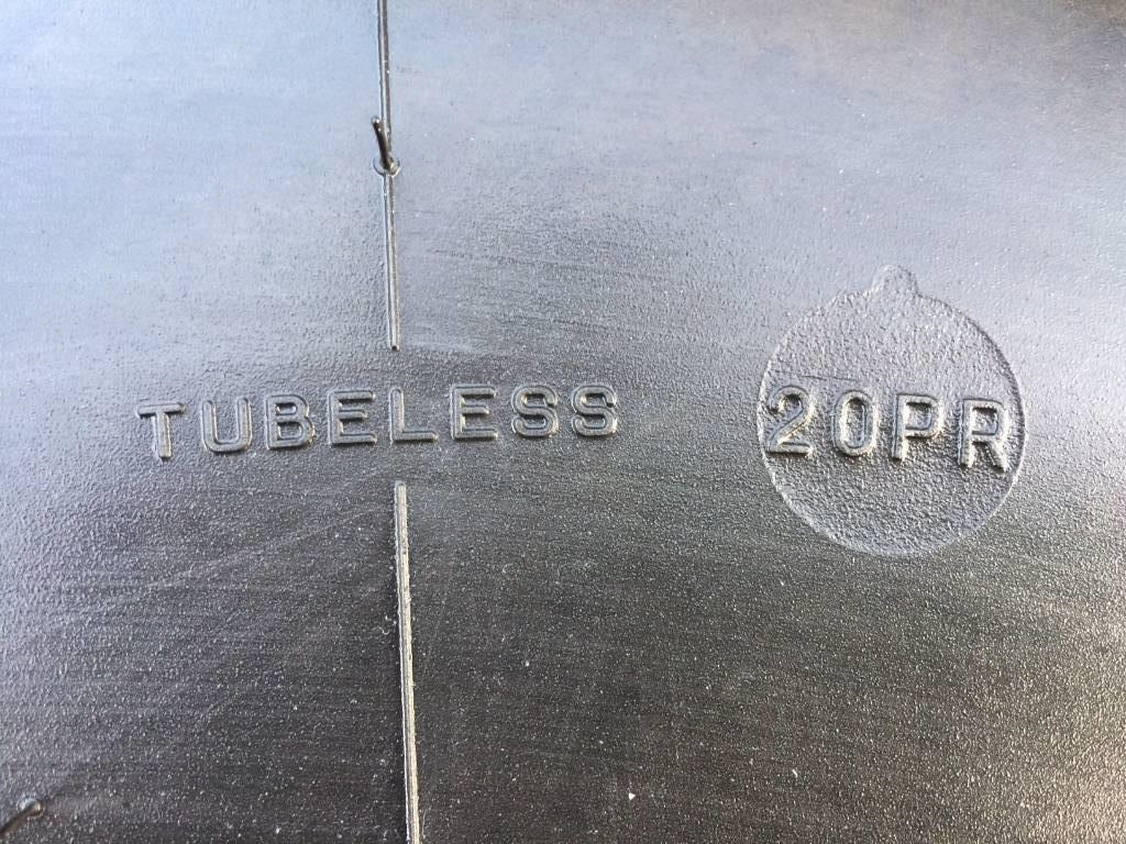 Michelin 525/65R20.5 XS - USED A 40% - Neumático para Maquinaria agrícola: foto 5 Michelin 525/65R20.5 XS - USED A 40% - Neumático para Maquinaria agrícola: foto 5