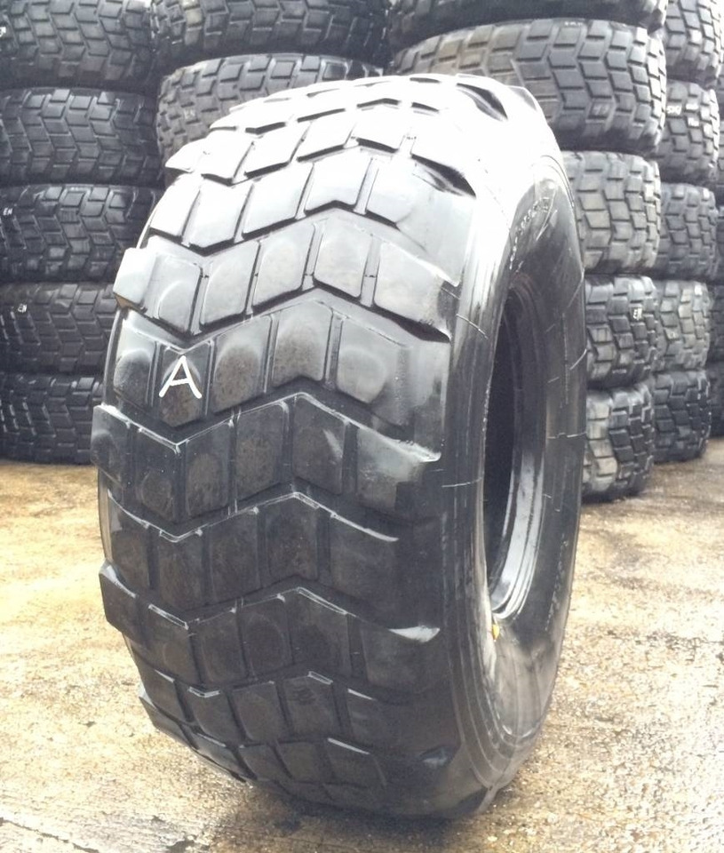 Michelin 525/65R20.5 XS - USED A 40% - Neumático para Maquinaria agrícola: foto 1 Michelin 525/65R20.5 XS - USED A 40% - Neumático para Maquinaria agrícola: foto 1