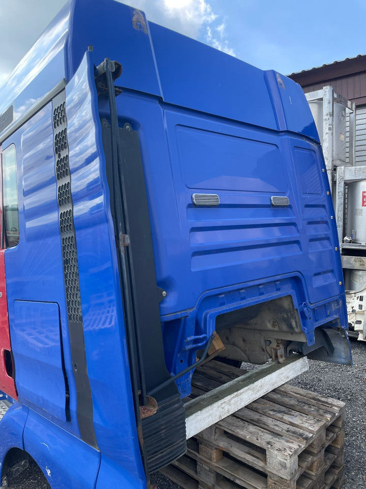 MAN Kabine MAN TGX 18.400 Euro 5 Bj. 2008 Fahrerhaus - Cabina e interior para Camión: foto 4 MAN Kabine MAN TGX 18.400 Euro 5 Bj. 2008 Fahrerhaus - Cabina e interior para Camión: foto 4