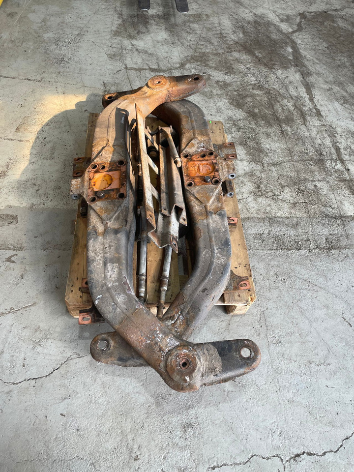 Mercedes-Benz Achsträger Hinterachse Citaro LE Setra A6283200075 A6293203675 - Eje posterior para Autobús: foto 2 Mercedes-Benz Achsträger Hinterachse Citaro LE Setra A6283200075 A6293203675 - Eje posterior para Autobús: foto 2