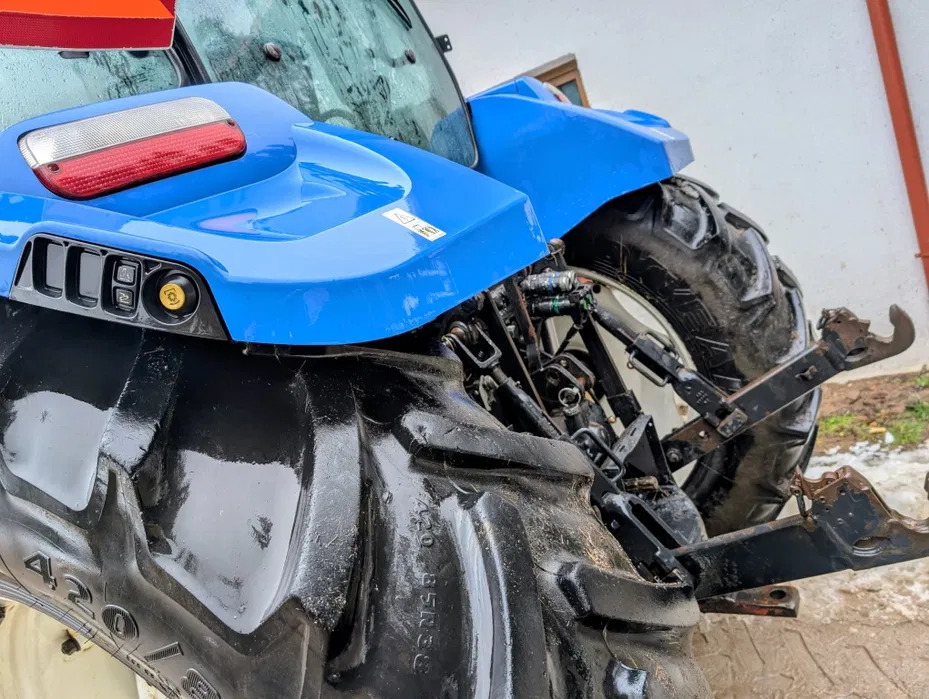 New Holland T5.115 - Tractor: foto 5 New Holland T5.115 - Tractor: foto 5