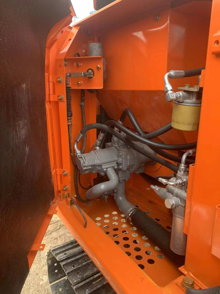 HITACHI ZX60 - Miniexcavadora: foto 3 HITACHI ZX60 - Miniexcavadora: foto 3