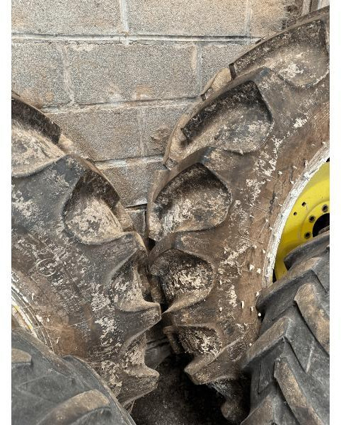 JOHN DEERE 6230 - Tractor: foto 4 JOHN DEERE 6230 - Tractor: foto 4