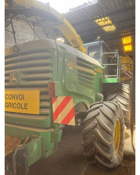 JOHN DEERE 7400 4RM - Cosechadora de forraje: foto 2 JOHN DEERE 7400 4RM - Cosechadora de forraje: foto 2