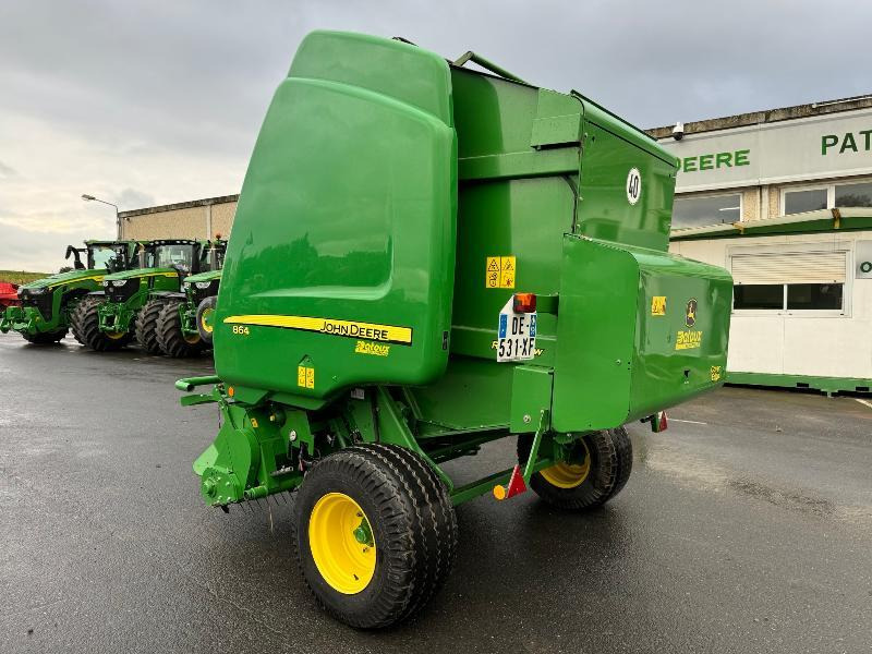 JOHN DEERE 864 - Rotoempacadora: foto 2 JOHN DEERE 864 - Rotoempacadora: foto 2