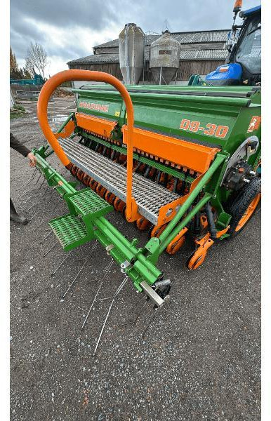 AMAZONE D9-30 - Otros maquinaria: foto 1 AMAZONE D9-30 - Otros maquinaria: foto 1