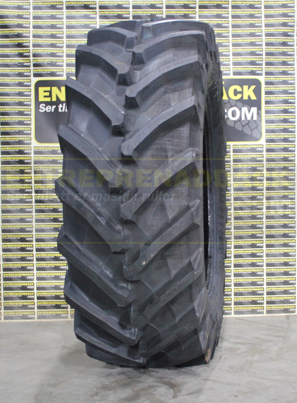 Trelleborg TM 800 600/65R38: Radial Tires for Modern Agricultural Tractors - Neumático para Tractor: foto 2 Trelleborg TM 800 600/65R38: Radial Tires for Modern Agricultural Tractors - Neumático para Tractor: foto 2