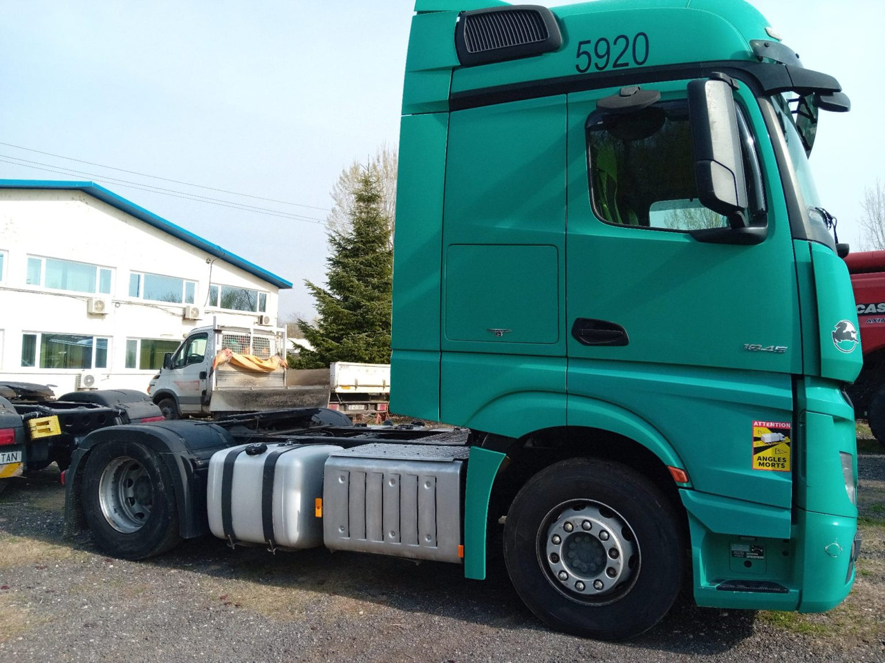Mercedes-Benz Actros 18.45 - Cabeza tractora: foto 4 Mercedes-Benz Actros 18.45 - Cabeza tractora: foto 4