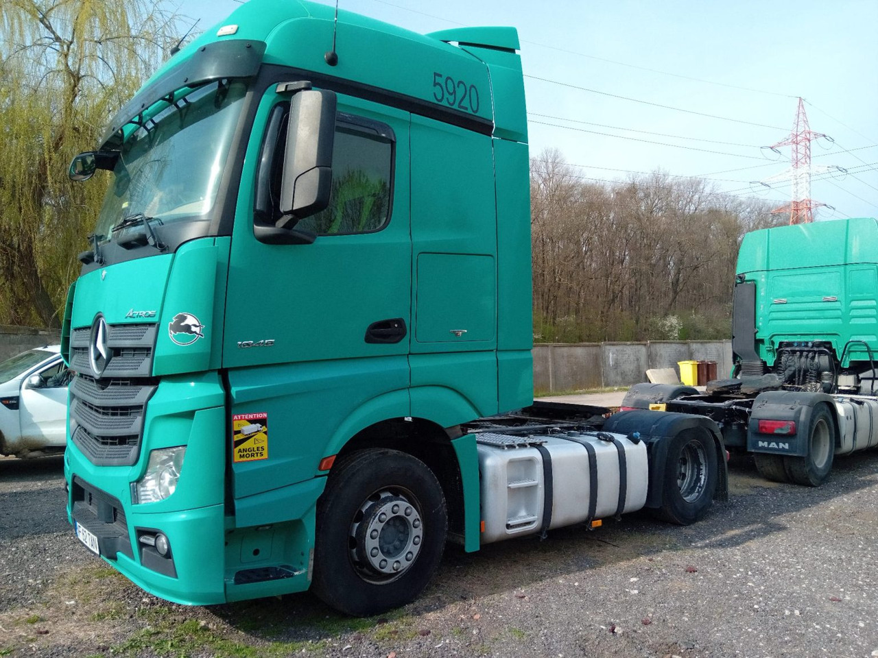 Mercedes-Benz Actros 18.45 - Cabeza tractora: foto 3 Mercedes-Benz Actros 18.45 - Cabeza tractora: foto 3