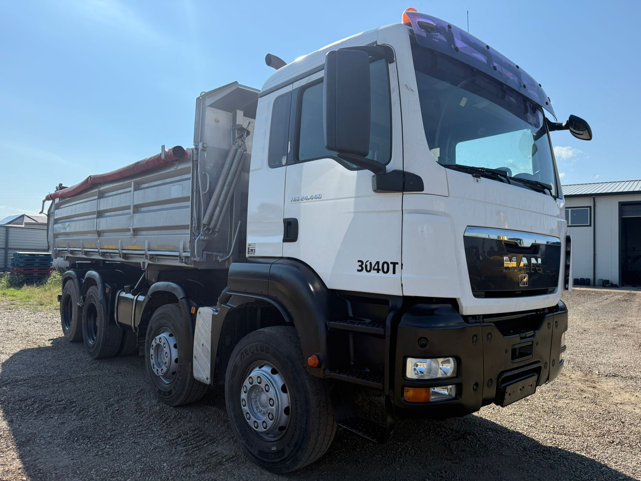 MAN TGS 8X4 Tipper - Camión volquete: foto 1 MAN TGS 8X4 Tipper - Camión volquete: foto 1