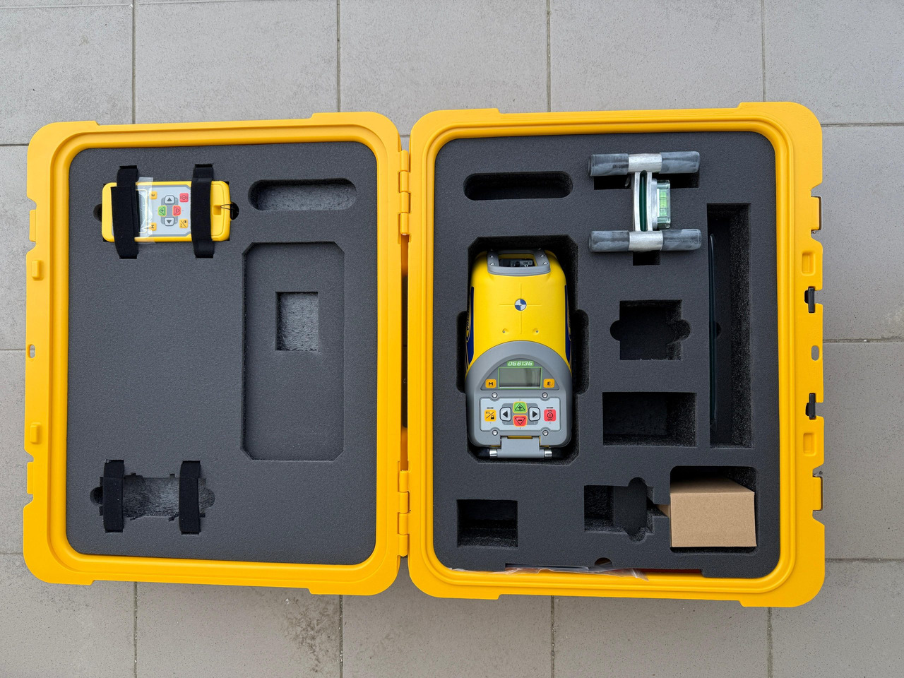 Spectra DG613G Green Beam Dialgrade Pipe Laser - Equipo de construcción: foto 4 Spectra DG613G Green Beam Dialgrade Pipe Laser - Equipo de construcción: foto 4