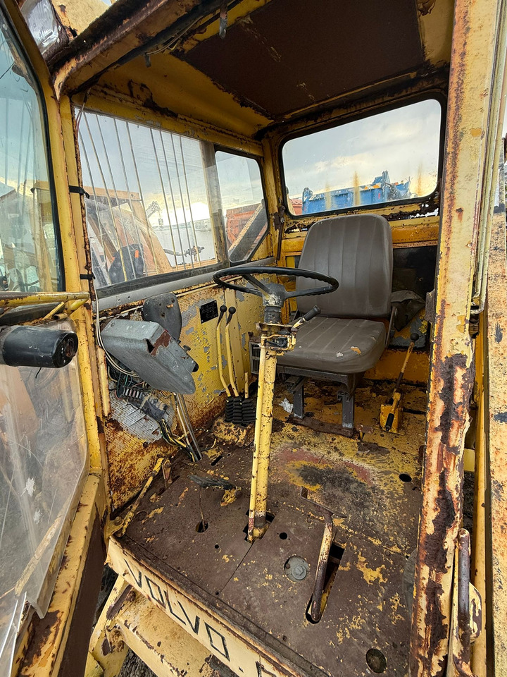 VOLVO BM FRONT LOADER - Cargadora de ruedas: foto 5 VOLVO BM FRONT LOADER - Cargadora de ruedas: foto 5
