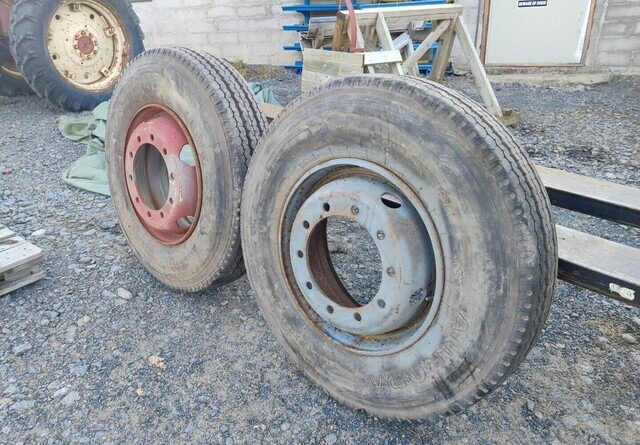 11R22.5 Kuorma-auton renkaat - 2kpl - Neumático para Camión: foto 1 11R22.5 Kuorma-auton renkaat - 2kpl - Neumático para Camión: foto 1
