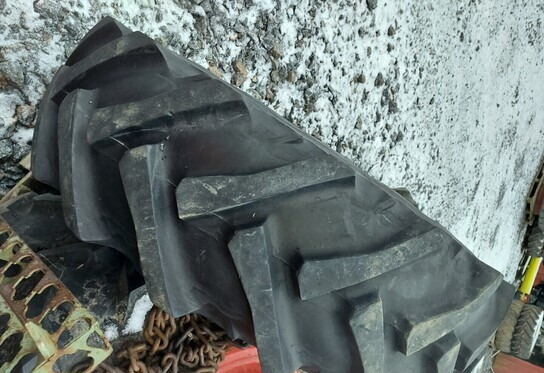 14.9R28 rengas - Valtra - Neumático para Tractor: foto 3 14.9R28 rengas - Valtra - Neumático para Tractor: foto 3