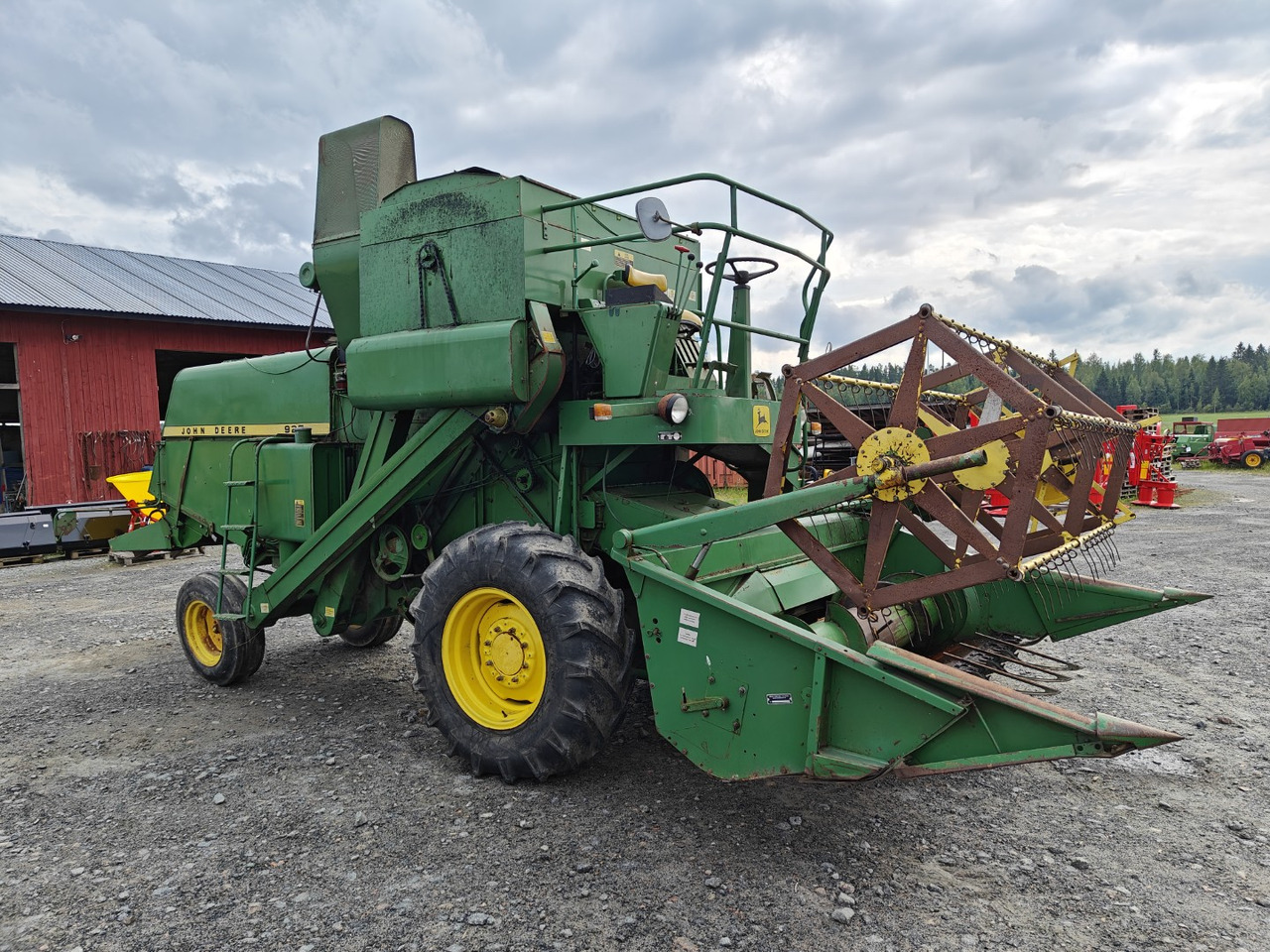 JOHN DEERE 925 leikkuupuimuri - Cosechadora de granos: foto 5 JOHN DEERE 925 leikkuupuimuri - Cosechadora de granos: foto 5