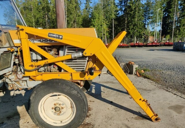 James 50 etukuormaaja - sorakauhalla - Cargador frontal para tractor: foto 1 James 50 etukuormaaja - sorakauhalla - Cargador frontal para tractor: foto 1